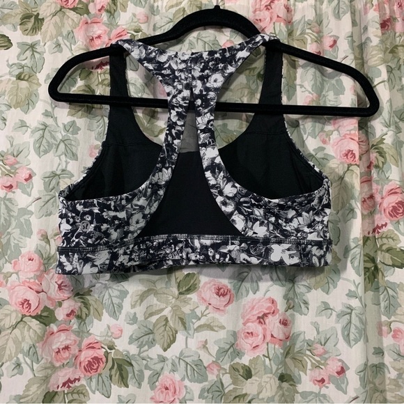 LULULEMON - Invigorate Bra - Picture 4 of 7